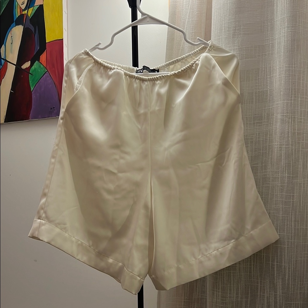 Elegant Cream Women's Shorts